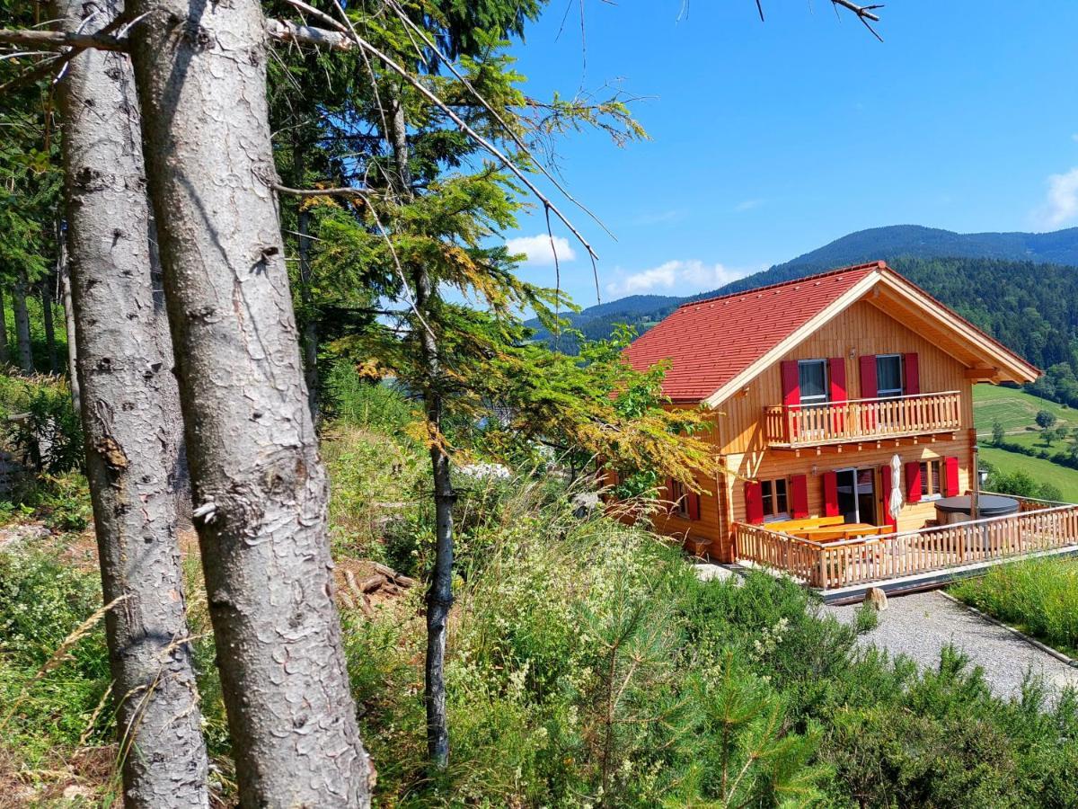 Bergchalet Am Waldrand - Pool, Sauna & Kamin Pöllauberg エクステリア 写真